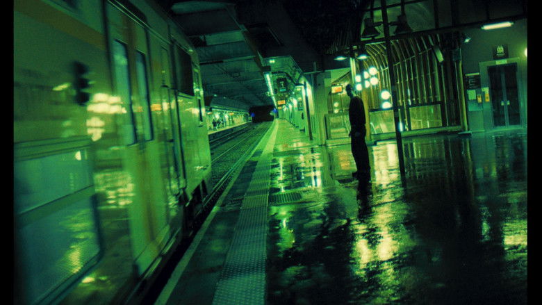 кадр из фильма Miasto Entre Nous