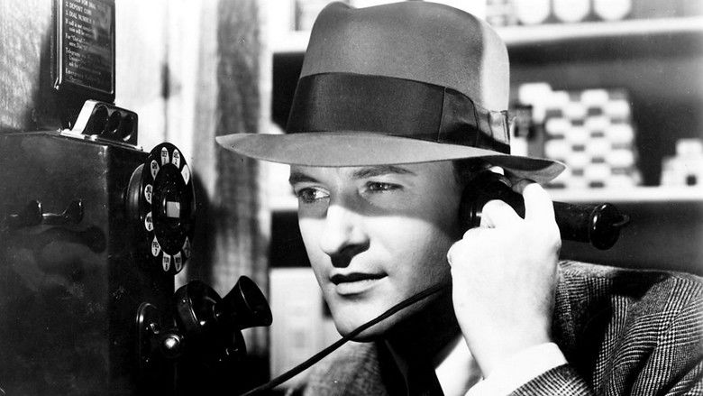 кадр из фильма The Saint Strikes Back