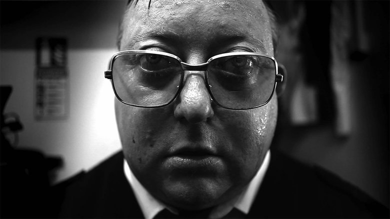 кадр из фильма Человеческая многоножка 2 (Полное построение)