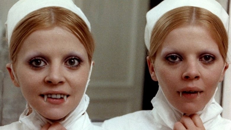 Окровавленные губы