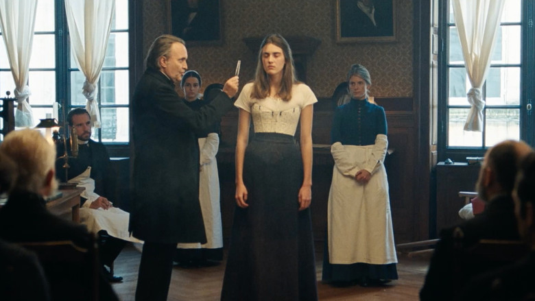 кадр из фильма Бал безумных женщин