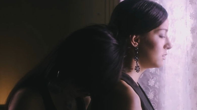 кадр из фильма น้ำตาลแดง 2