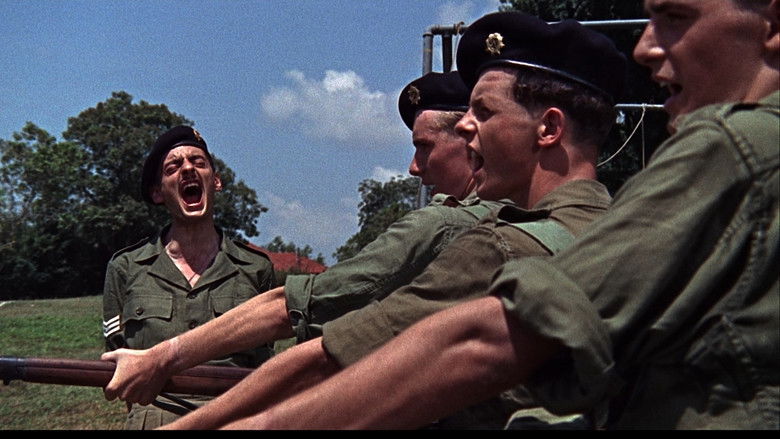 кадр из фильма Девственные солдаты