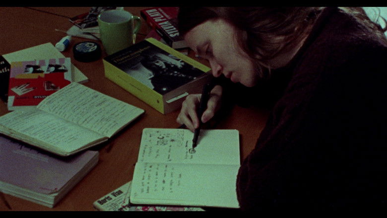 кадр из фильма The subtle feeling of breaking