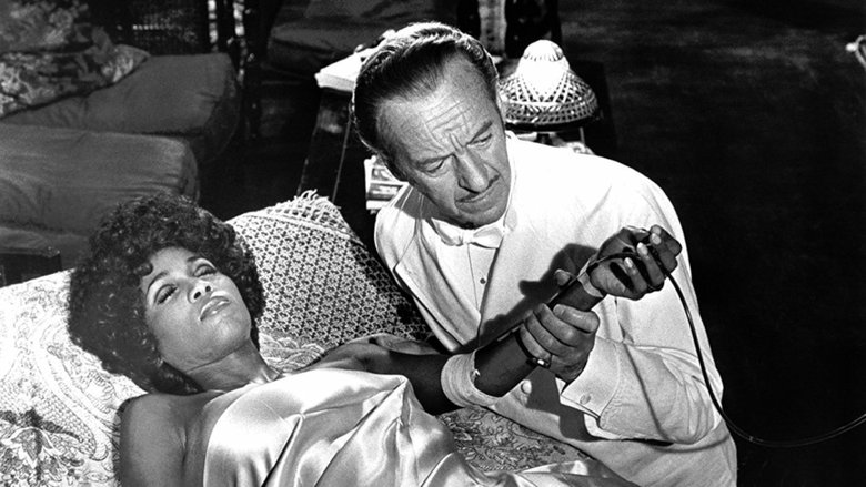 кадр из фильма Старый кровосос