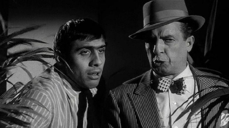 кадр из фильма Какой-то странный тип