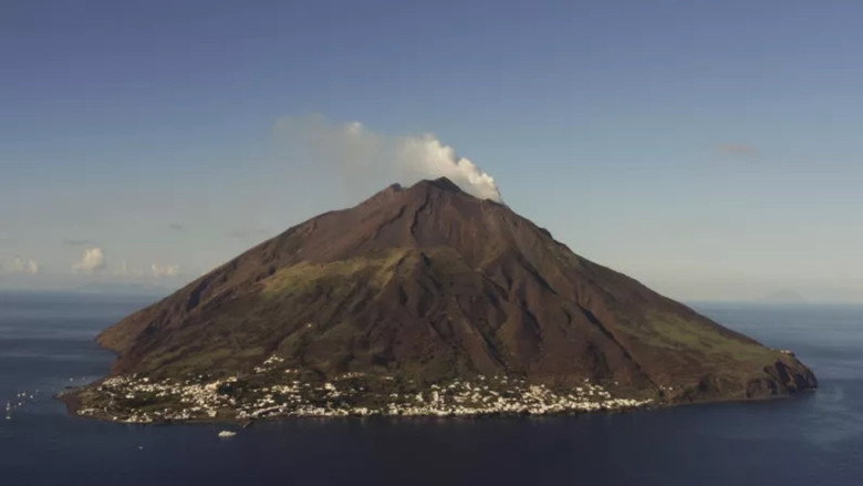 кадр из фильма Voyages au centre de la Terre : Dans les pas de Jules Verne
