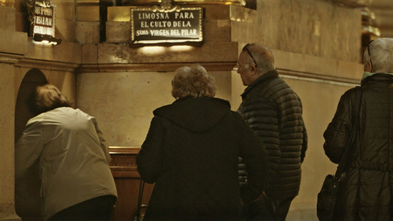 кадр из фильма Un Pilar para la Virgen