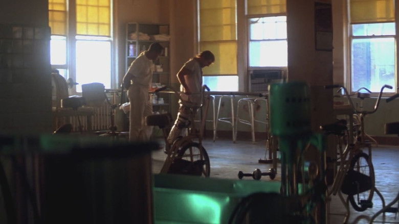 кадр из фильма Рождённый четвёртого июля