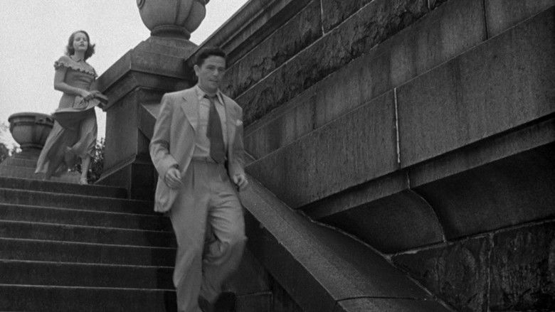 кадр из фильма Сила зла