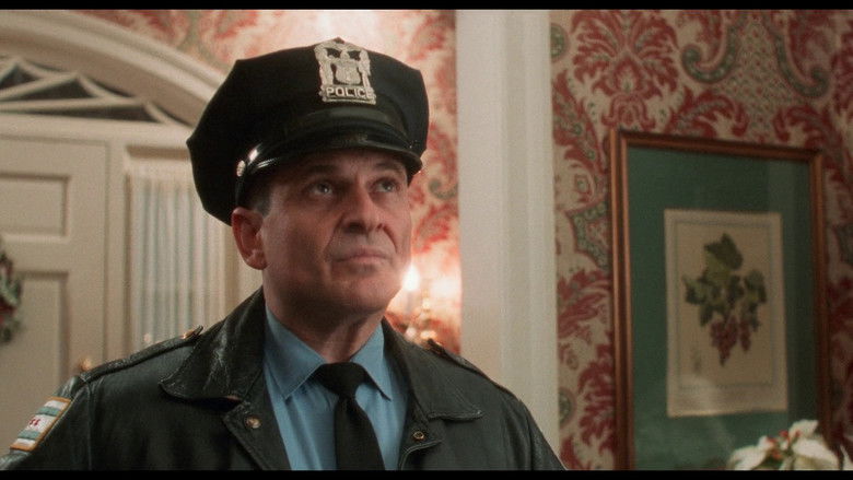 кадр из фильма Один дома