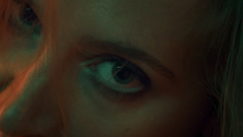 кадр из фильма MERMAIDS