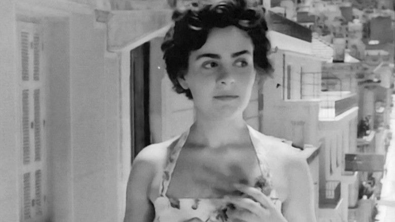 кадр из фильма Счастье в Афинах