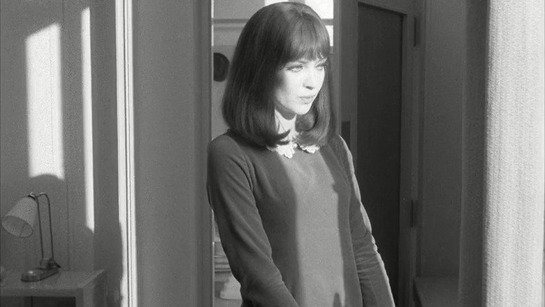 кадр из фильма Альфавиль