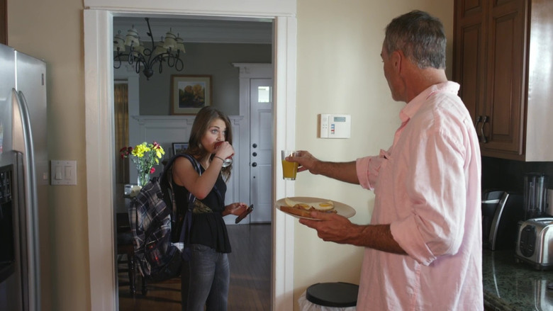 кадр из фильма Fatal Instinct