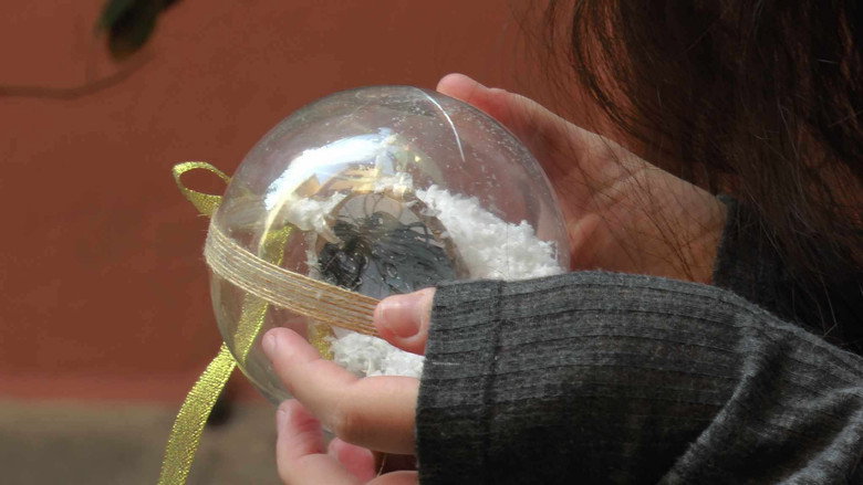 кадр из фильма Το Κρυφτό