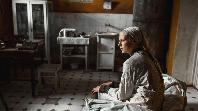 кадр из фильма Дылда