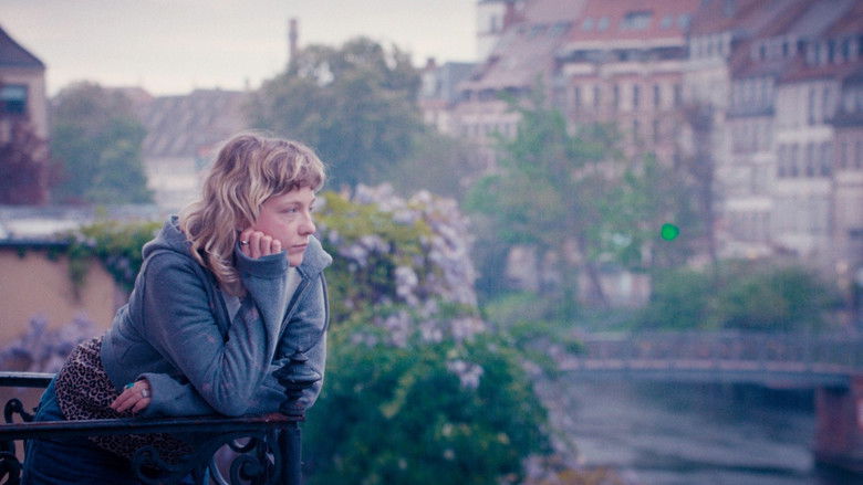 кадр из фильма Langue étrangère