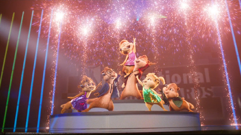кадр из фильма Элвин и бурундуки 3