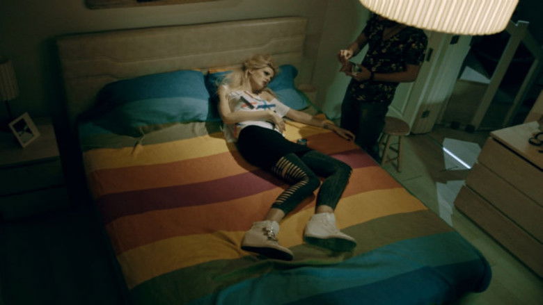 кадр из фильма Bir Gece