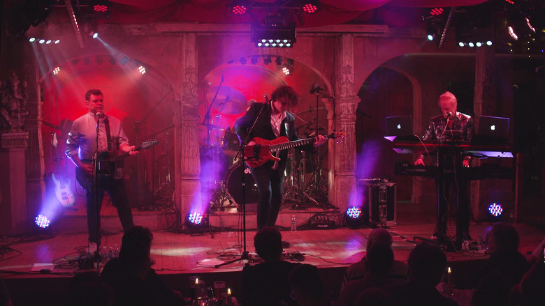 кадр из фильма Asia - Live in England