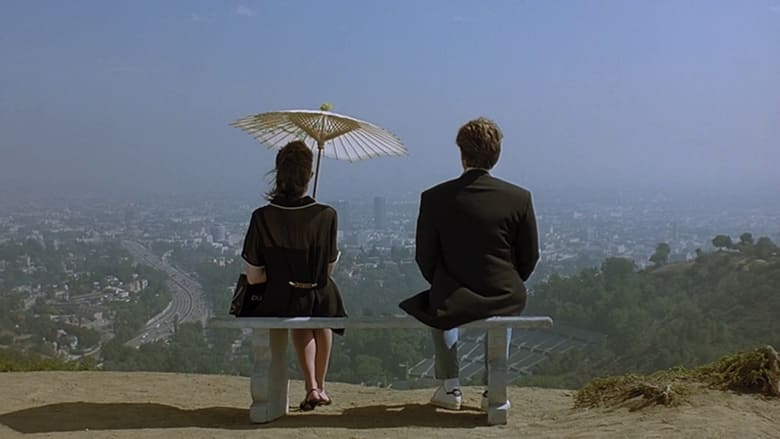 кадр из фильма The Courtyard