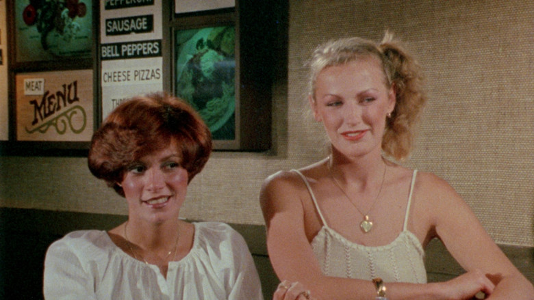 кадр из фильма Hot & Saucy Pizza Girls