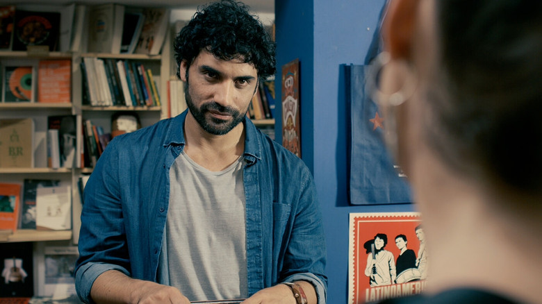 кадр из фильма Breve historia de amor y un par de canciones