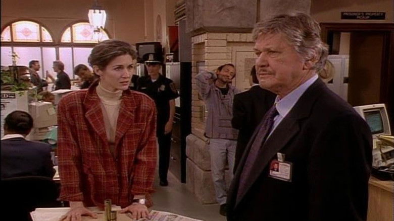 кадр из фильма Семья полицейских