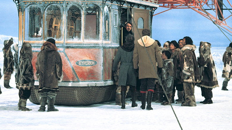 кадр из фильма Остров на вершине мира