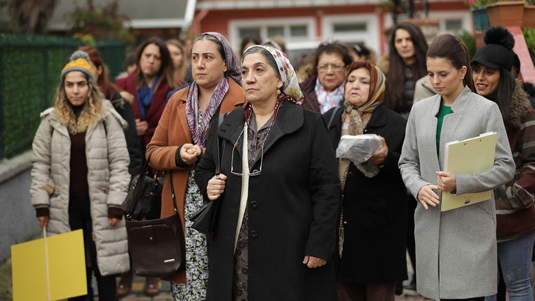 кадр из фильма Anamız Var