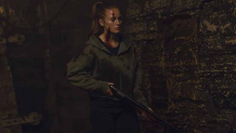 кадр из фильма The Strangers: Chapter 3