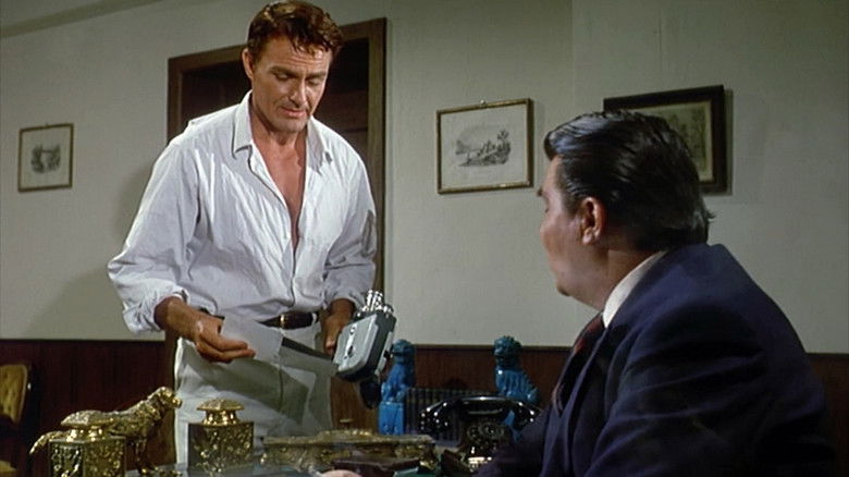 кадр из фильма Superseven chiama Cairo