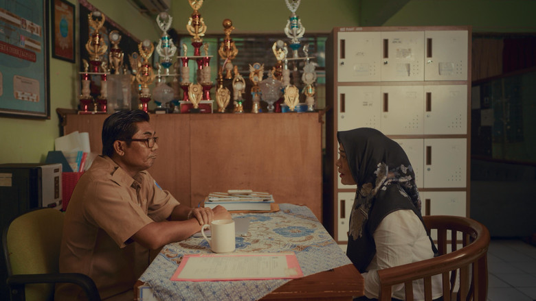 кадр из фильма Antara Dua Panggilan