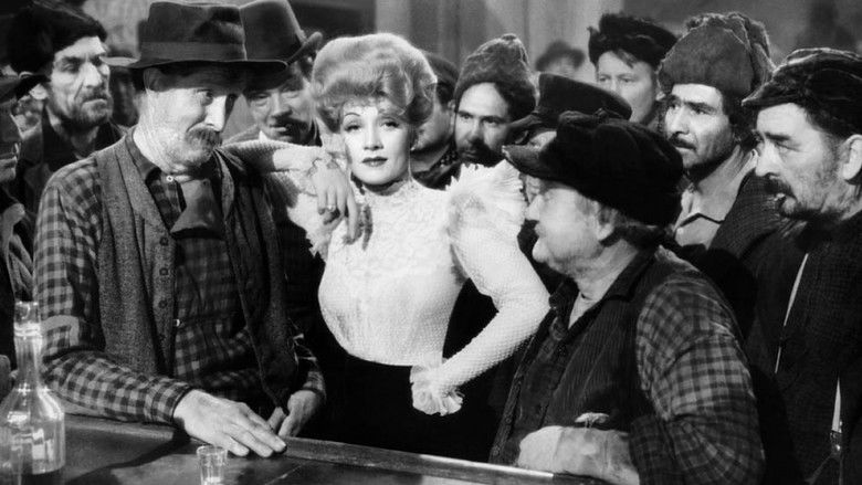 кадр из фильма Негодяи