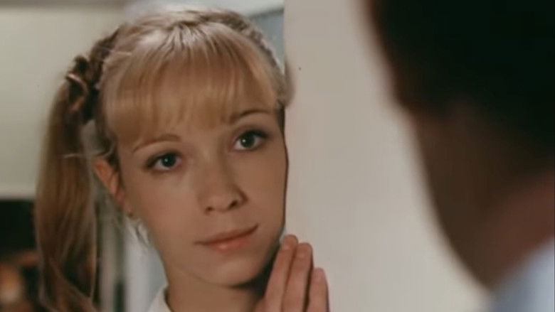 кадр из фильма Любочка