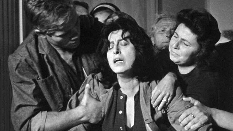 кадр из фильма Мама Рома