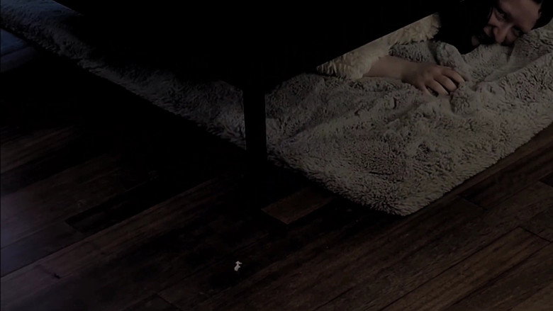 кадр из фильма the smoke, the house, the embers