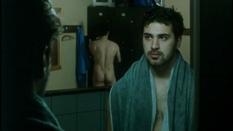 кадр из фильма Από Θαύμα