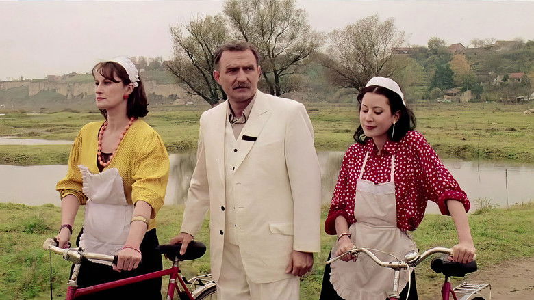 кадр из фильма Белый костюм