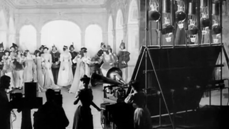 кадр из фильма Alice Guy tourne une phonoscène sur le théâtre de pose des Buttes-Chaumont