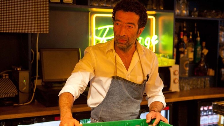 кадр из фильма Последние парижане