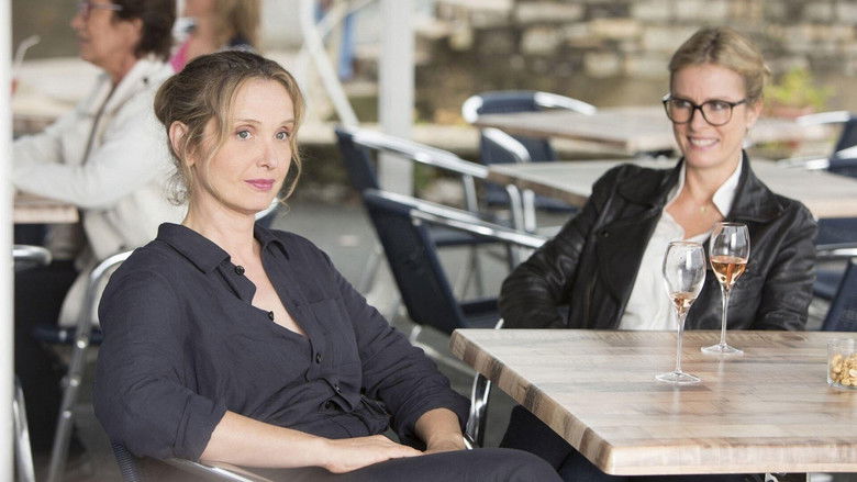 кадр из фильма Маменькин сынок