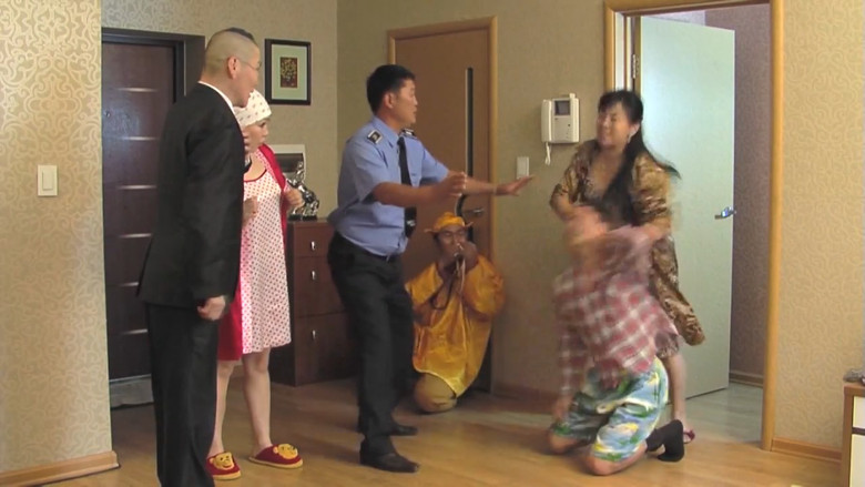 кадр из фильма Хайртай бол хартай