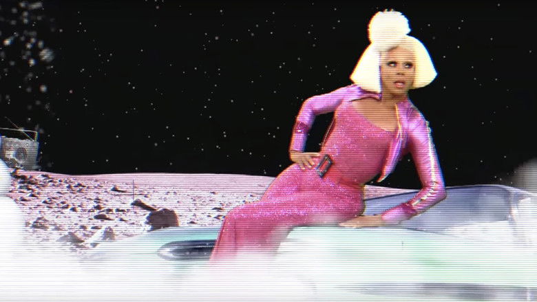 кадр из фильма RuPaul's Drag Race: Green Screen Christmas
