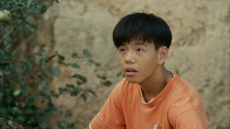 кадр из фильма Chinese Prickly Ash Red