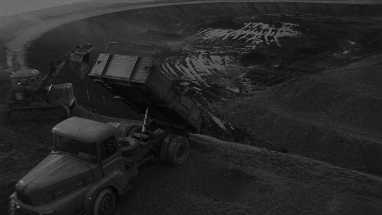 кадр из фильма Schwarzer Kies