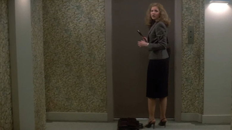 кадр из фильма Бритва