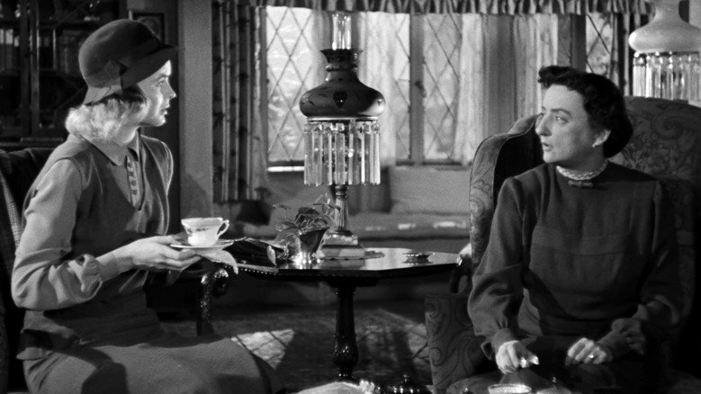 кадр из фильма The Enchanted Cottage