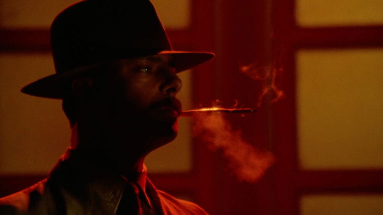 кадр из фильма Паскуалино «Семь красоток»